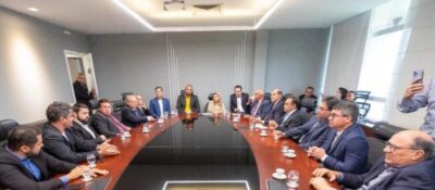 Iracema Vale discute fortalecimento da economia com representantes da classe empresarial maranhense