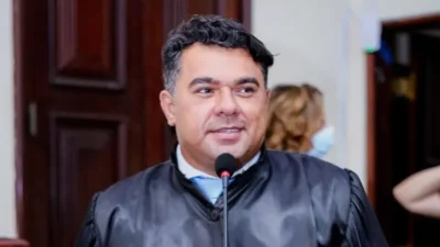 Suplente com pouco mais mais de 6 mil votos assume mandato na Câmara Federal