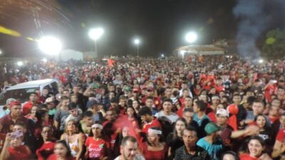 Janes Clei promove o maior comício da história de Formosa da Serra Negra