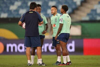 Vini Jr, Neymar e Rodrigo podem formar o ataque contra a Venezuela