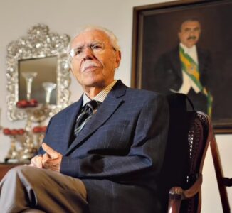 Prestes a completar 95 anos, Sarney testa positivo para a Covid-19