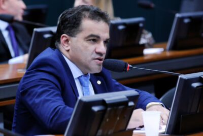 Do UOL: Prefeitos no MA escondem da PF documentos sobre emendas de Josimar