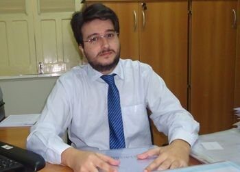 Juiz eleitoral Iran Kurban Filho dá prazo de 48h para Eric Costa explicar por que comentou em evento pesquisa eleitoral sem registro, como o acusa o MDB