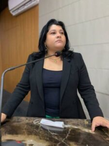 Coluna Aparte – Mulheres presentes