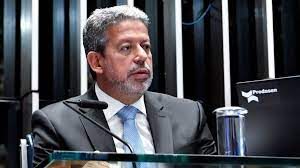 Justiça retira do ar entrevista em que ex-mulher acusa Arthur Lira de violência sexual e espancamento