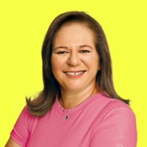 Absurdo prefeita vai gastar quase R$ 2 milhões em aluguel de veículos.