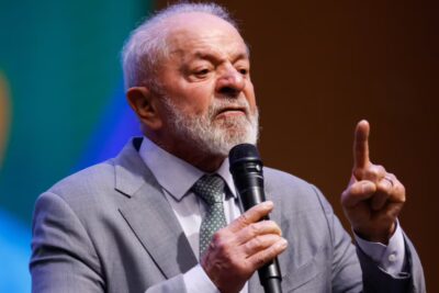 Avaliação negativa do governo vai a 44%; Lula é reprovado por 55%, diz pesquisa CNT