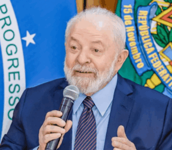 Lula é operado na cabeça às pressas em São Paulo