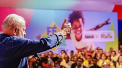 Não tenho que prestar contas a nenhum banqueiro neste país, mas sim ao povo pobre, diz Lula