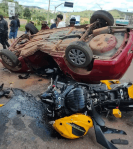 VÍDEO! Piloto de motocross morre após colisão entre moto e carro de passeio no interior do Maranhão