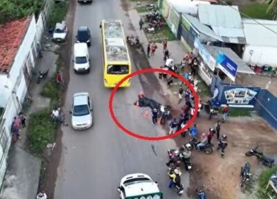 VÍDEO: Motociclista tenta ultrapassar pela direita e morre esmagado por caminhão na Estrada da Maioba