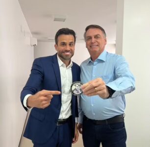Marçal sobre Bolsonaro: ‘Só considera candidato quem é parente dele’; Carlos rebate: ‘Farçal’