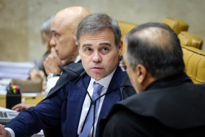 TSE e STF se julgam a cima de Deus!!! Mendonça diz em julgamento do Marco Civil que desconfiar da Justiça Eleitoral ou de Deus é direito
