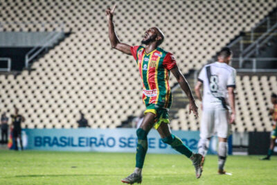 Gol no último minuto, Sampaio vence Ponte Preta