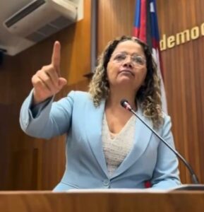 Mical Damasceno defende Dalton Arruda