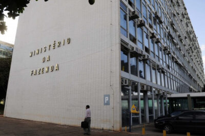 Haddad exonera auditor da Receita acusado de envolvimento em esquema de propina na Lava Jato
