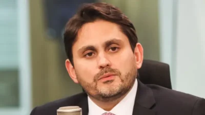 Juscelino Filho, ministro de Lula, é denunciado pela PGR por suspeita de desvio de emendas