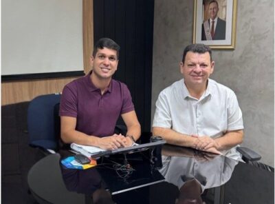 Prefeito visita Secretário de Estado da Saúde a convite