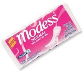 Modess: Felipe Camarão anuncia entrega de absorventes