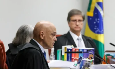 Decisão em julgamento de Bolsonaro fica para quarta-feira (26)