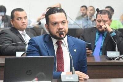 Octávio Soeiro anuncia licença e destaca projetos de seu mandato