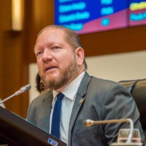 BOMBA! Veja a relação com os possíveis deputados que votaram em Othelino Neto e quase tiraram Iracema da presidência da Alema