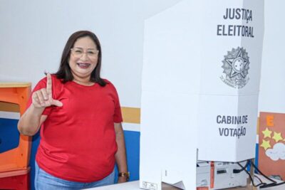 Paula Azevedo celebra conquista do voto feminino