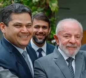 Alcolumbre e Rueda disputam influência no União Brasil e o destino de Pedro Lucas