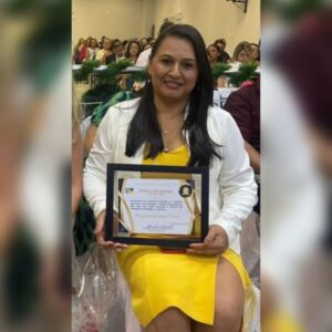 Ana Goreth Agradece Honraria de Cidadã Patoense Concedida por iniciativa do Vereador Agmar Mundim