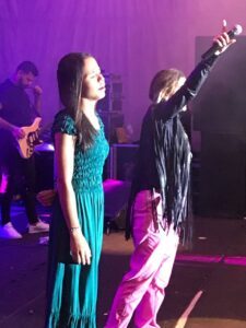 Aline Barros faz show abençoado no município de São Mateus