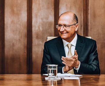 Eleições: Alckmin se encontra com Siqueira e acerta filiação com PSB para ser vice de Lula