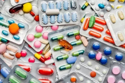 Juiz suspende autorização para farmacêuticos receitarem medicamentos