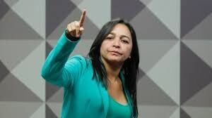 Eliziane rebate Presidente da Câmara sobre 8/1: ‘Tentativa de golpe de Estado’