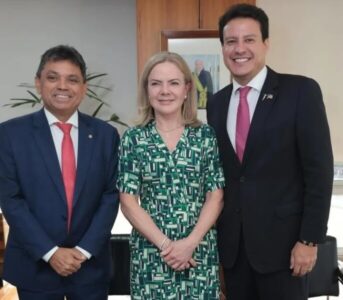 Durante agenda política em Brasília governador do Maranhão em exercício tem encontro com Gleisi Hoffmann e reforça candidatura em 2026