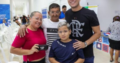 Governo do Maranhão transforma vidas com entrega de óculos de grau para população
