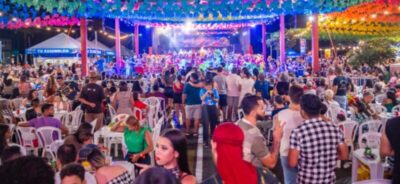 Público curte primeira noite no Arraial da Assembleia e elogia organização e programação