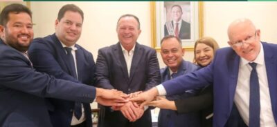 Governador Carlos Brandão recebe novos deputados estaduais no Palácio dos Leões
