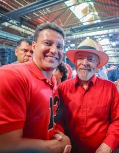 Prestígio! Camarão participa do aniversário do PT no Rio de Janeiro ao lado de Lula
