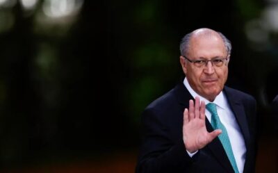 Vice-presidente Geraldo Alckmin é internado com dores abdominais em Brasília