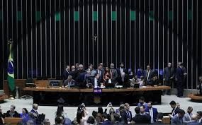 Câmara instala comissão para discutir isenção de Imposto de Renda para quem ganha até R$ 5 mil