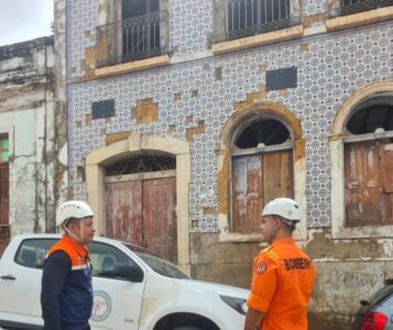 Corpo de Bombeiros realiza vistoria em prédios do Centro Histórico