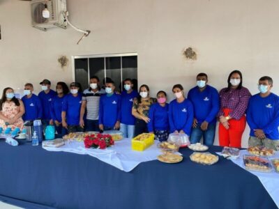 Prefeito Arnóbio e primeira-dama Elane oferecem café da manhã a agricultores do PNAE em Jenipapo dos Vieiras