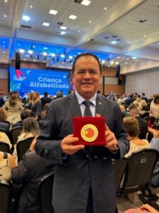 Prefeito Rigo Teles recebe “Prêmio Selo Ouro” do governo federal