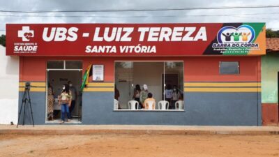 Prefeito Rigo Teles reinaugura Posto de Saúde do Povoado Santa Vitória