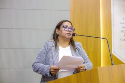 Professora Eva propõe capacitação sobre o autismo aos profissionais da rede municipal de ensino