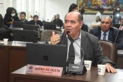 ASTRO DE OGUM PROPÕE SESSÃO SOLENE EM HOMENAGEM AO EX-GOVERNADOR FLÁVIO DINO