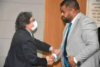 VEREADOR GUTEMBERG DESISTE DA ELEIÇÃO DA CÂMARA E PAULO VICTOR É O CANDIDATO ÚNICO