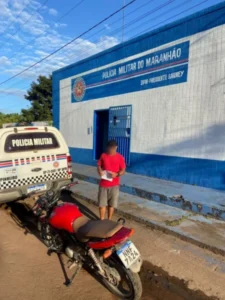 Policiais militares recuperam mais uma motocicleta furtada em Presidente Sarney
