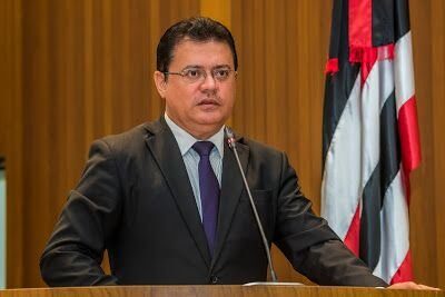 Rigo Teles faz seu último discurso na Assembleia Legislativa antes de tirar licença para concorrer ao cargo de prefeito