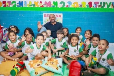 Roberto Costa inicia distribuição de uniformes escolares em Bacabal